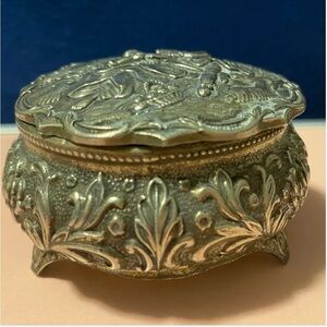 Vintage Ornate Silver Metal Trinket Box Lined Hinged Footed Victorian Couple